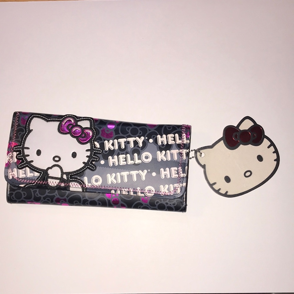 Loungefly Hello Kitty wallet. Unused, new and with tag attached.